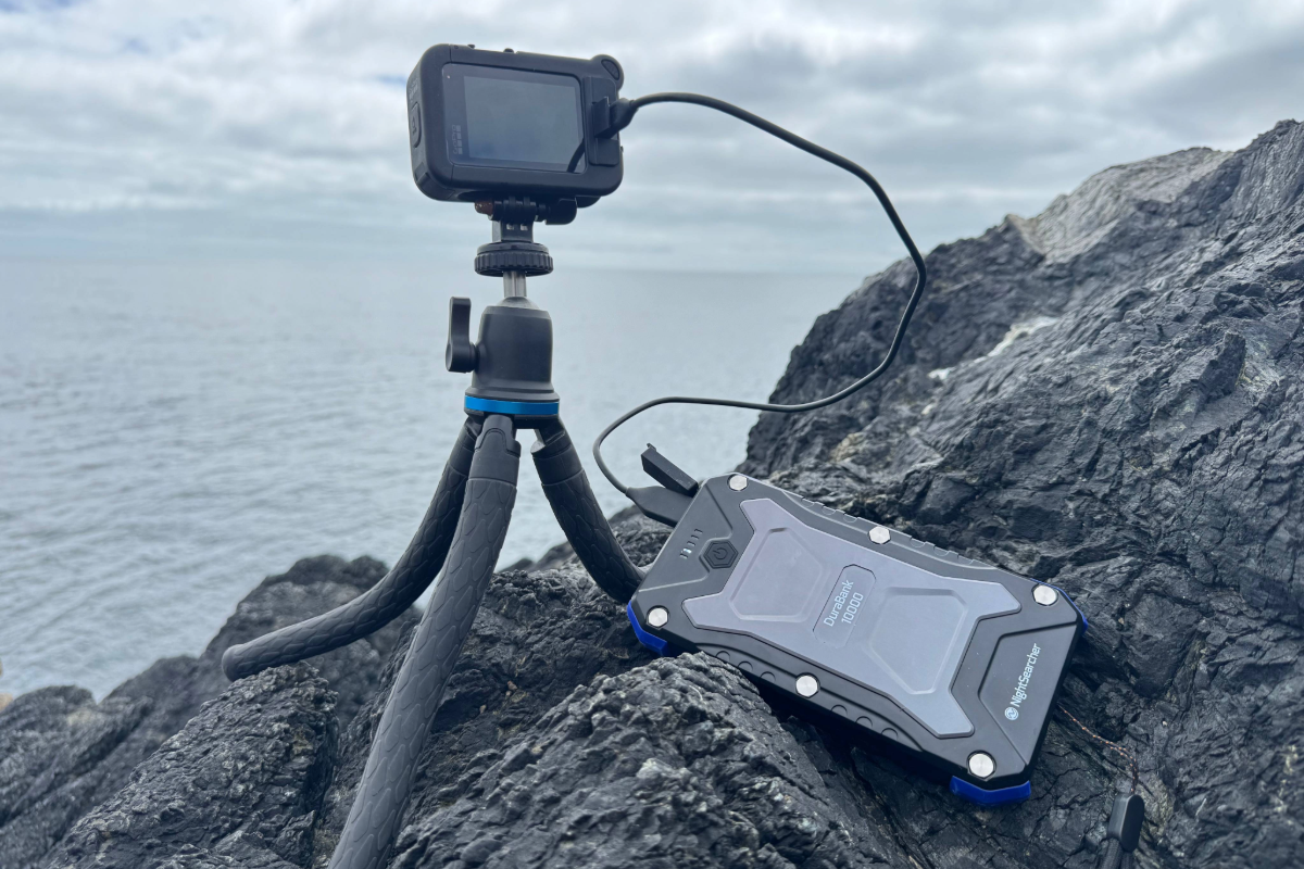 DuraBank 10000 | 10000mAh | Rugged Wireless Charging Power Bank