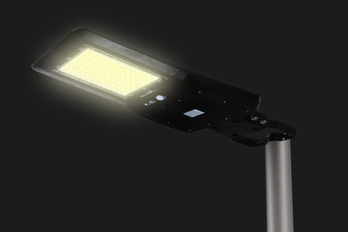NexSun 6000 | 6000 Lumens | Pole/Wall mounted solar floodlight