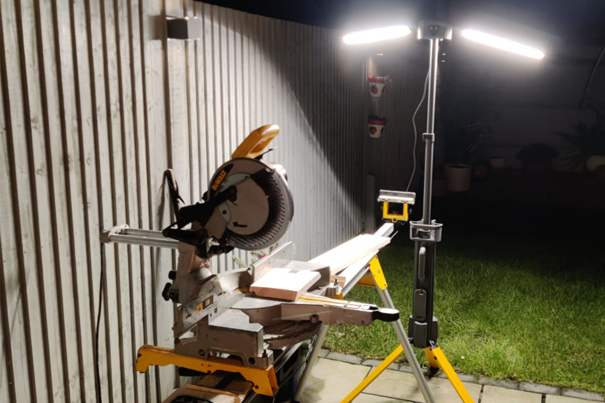 Tower Pro 10K - 10000 Lumens | Collapsible Rechargeable/AC Work Light with Built in Tripod (EU Plug)